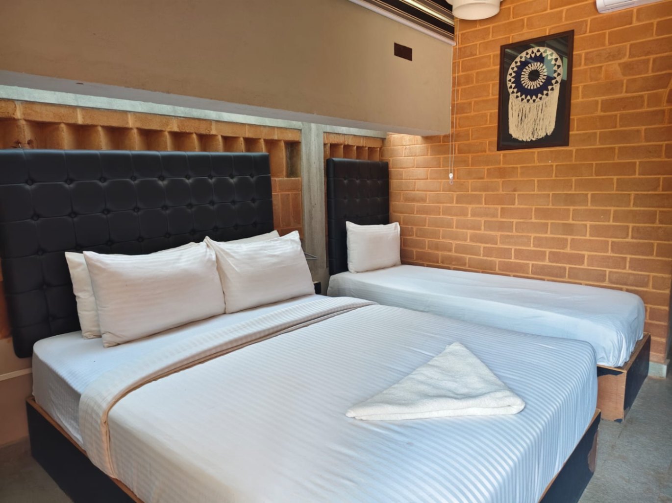 Triple Room With Balcony